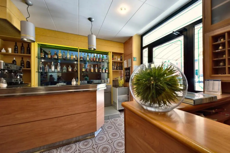 Paci Hotel