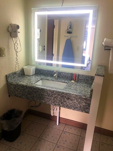1 Bedroom Quadruple Suite