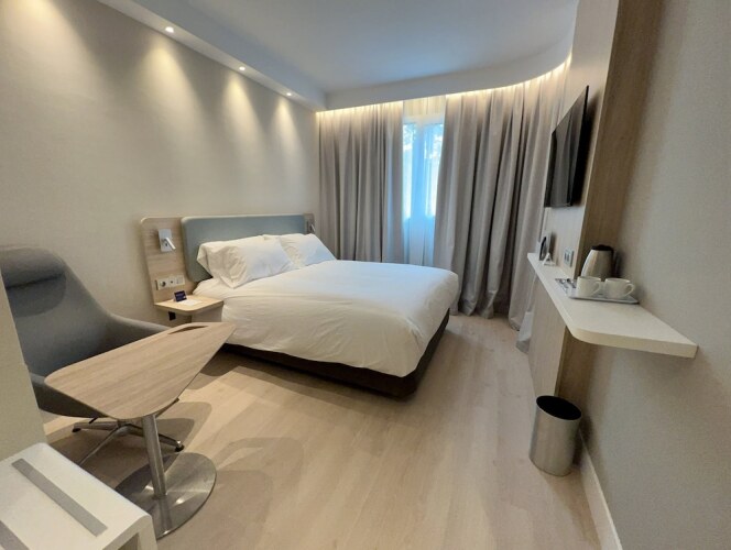 Holiday Inn Express Madrid Airport, An Ihg Hotel