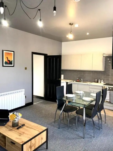 CLIFTON Apartments