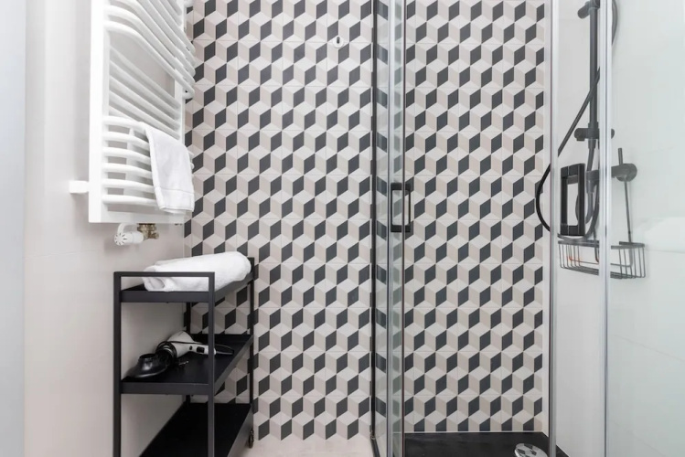 Studio With Parking & Gym by Renters