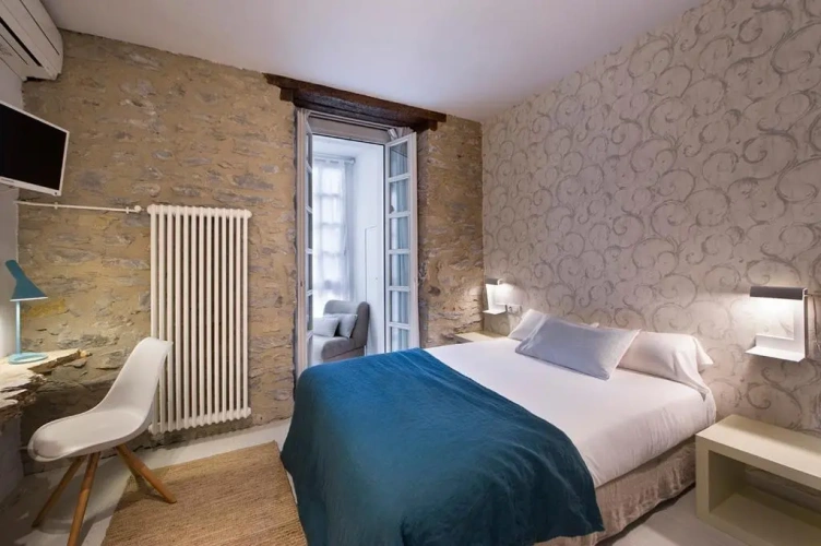 Standard Double room with view
