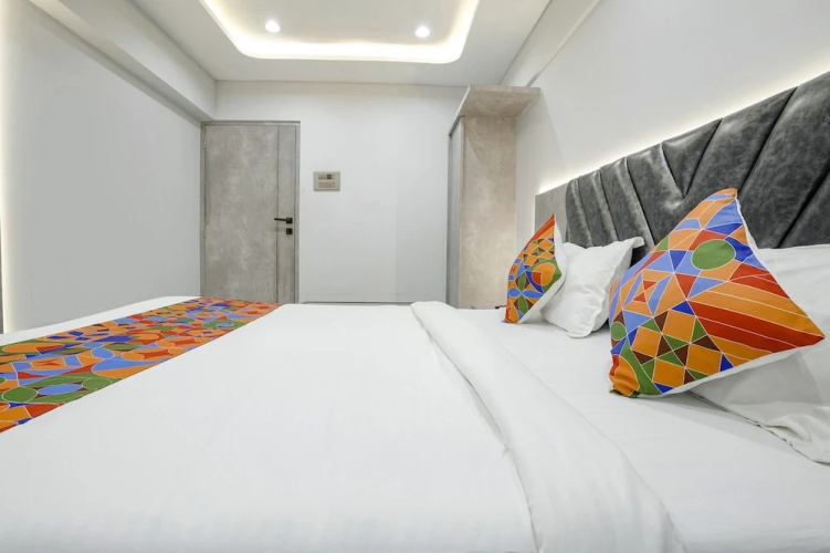 Fabhotel Aahan