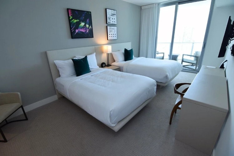 Hyde-1508 / Incredible Ocean View, 2 Bed 2 Bath
