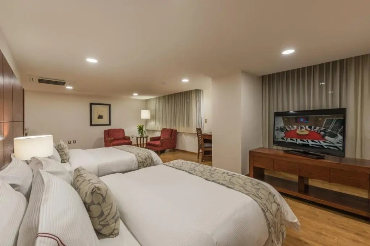 Twin Master Suite