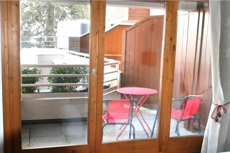 Studio with balcony
