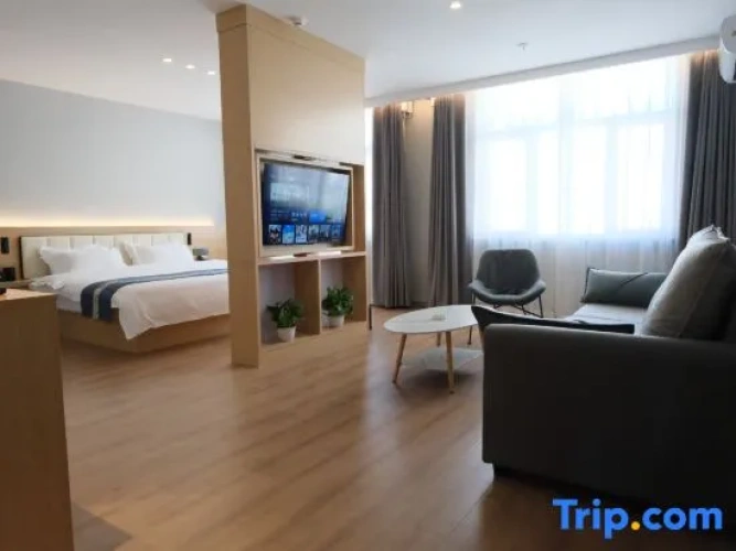 Premier Suite