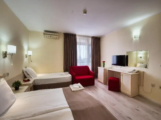 Standard Triple room with balcony and with sea view