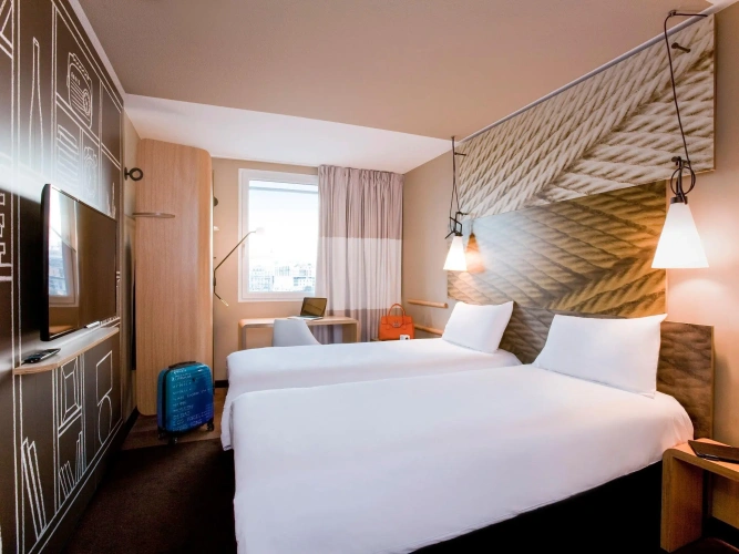 Standard Twin room
