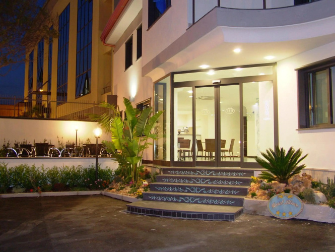 Hotel Blanc