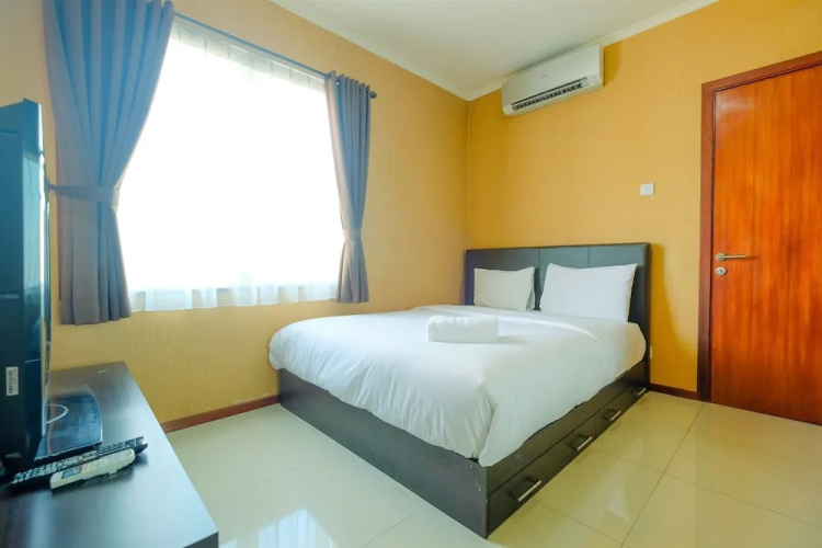 Best Location 1BR Apartment at Thamrin Residence