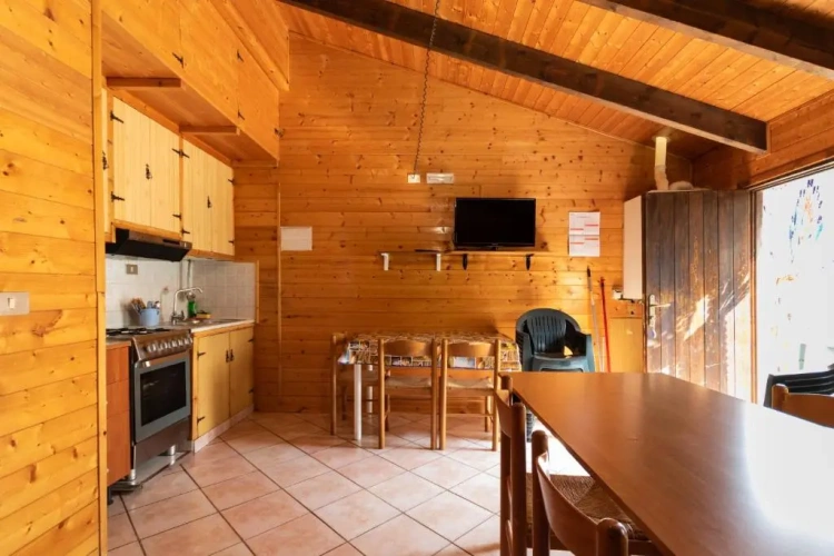 2 Bedrooms Chalet