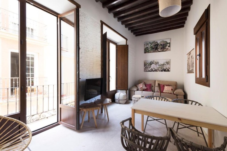 Apartment with balcony