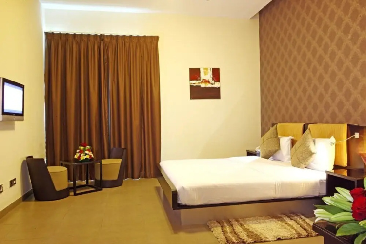 First Royal Hotel Apartment