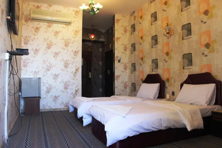 Deema Hotel