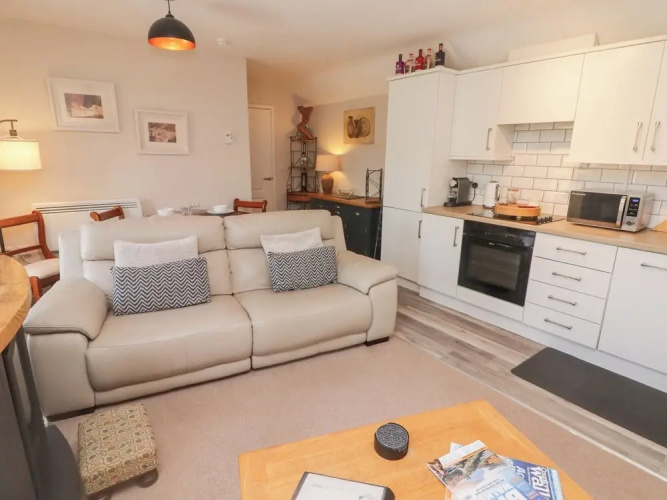 Daffodil Apartment