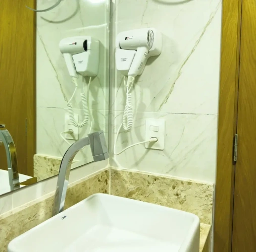 Deluxe Quadruple Duplex Suite
