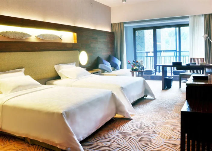 Chime Long Hotel