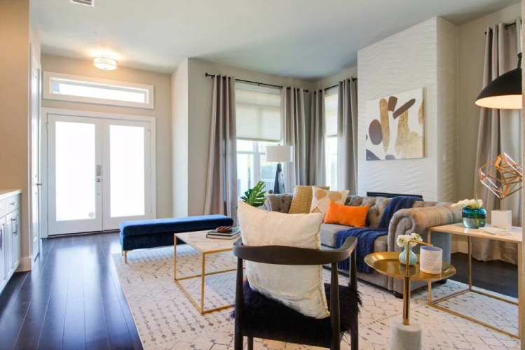 Massive 14 Bed/3.5ba Downtown Home by Domio