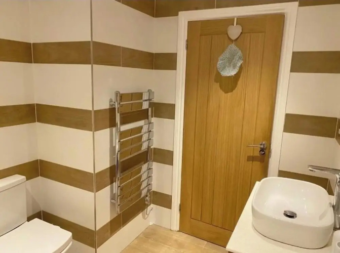 Lovely 5-bed House in Brighton