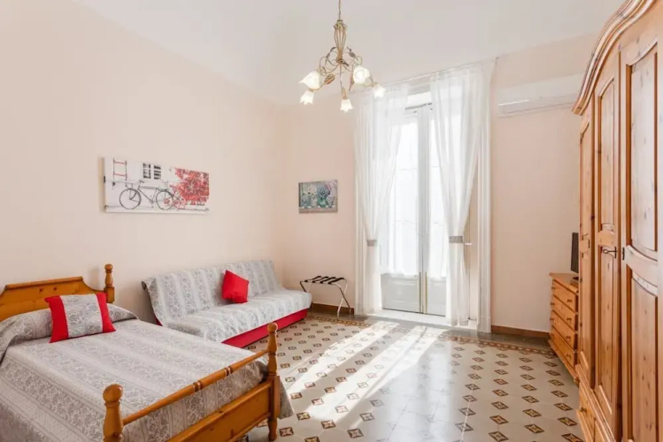 Catania Central Apartment with Terrace