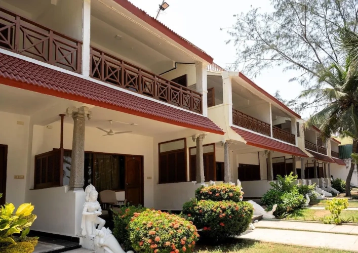 Hotel Sea Breeze at Mahabalipuram