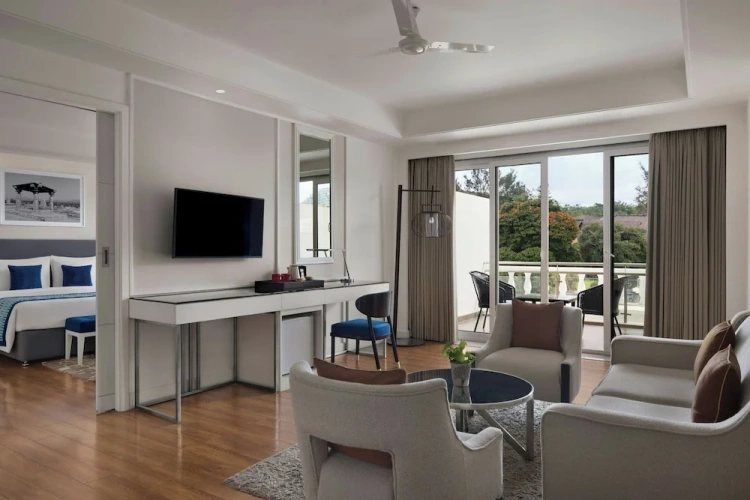 Classic Double Suite with balcony and with garden view