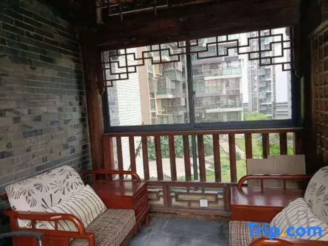 Lianyi Hotel