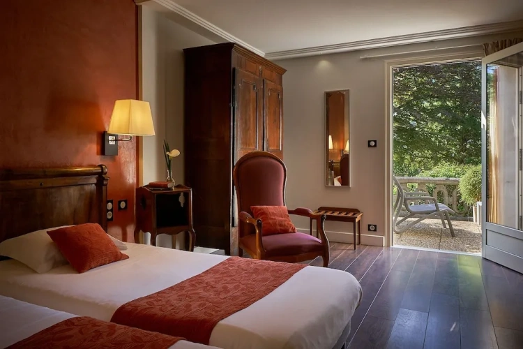 Superior Twin room