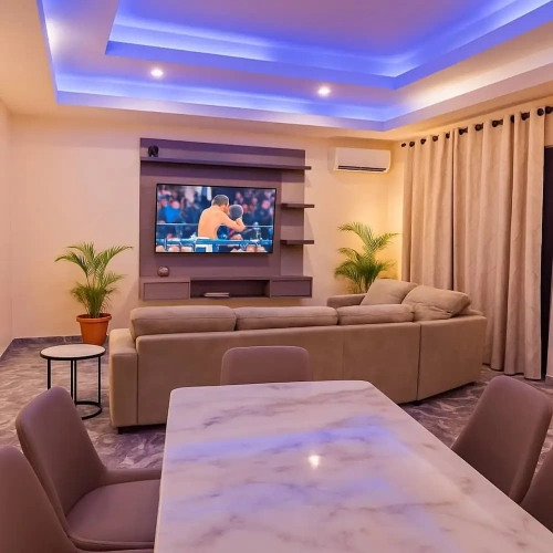 3 Bedrooms Business Apartment with balcony and with courtyard view