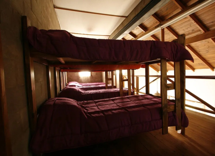 Pie De Via Hostel