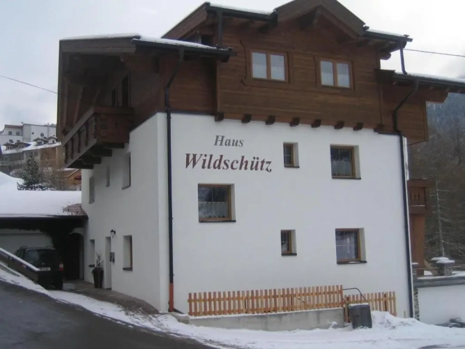 2 Bedrooms Apartment with balcony