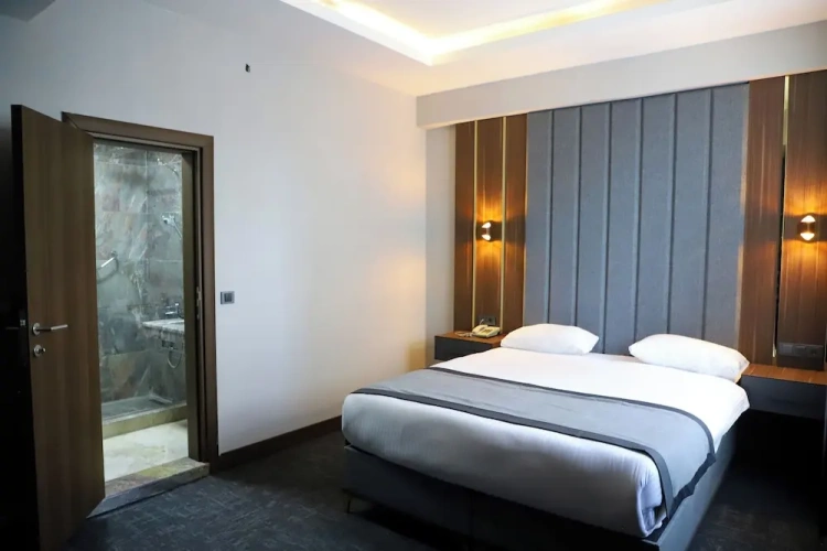 Standard Single room with city view