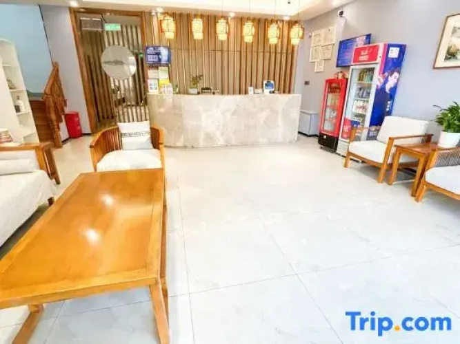 Ningjin Wanhong Holiday Hotel