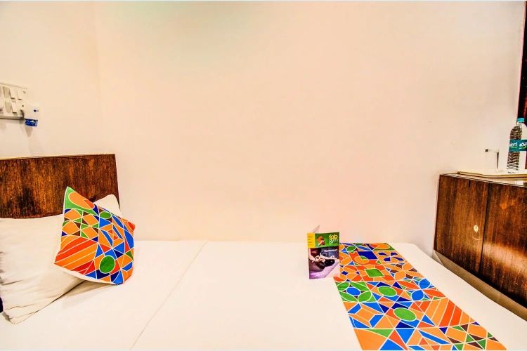Deluxe Single room
