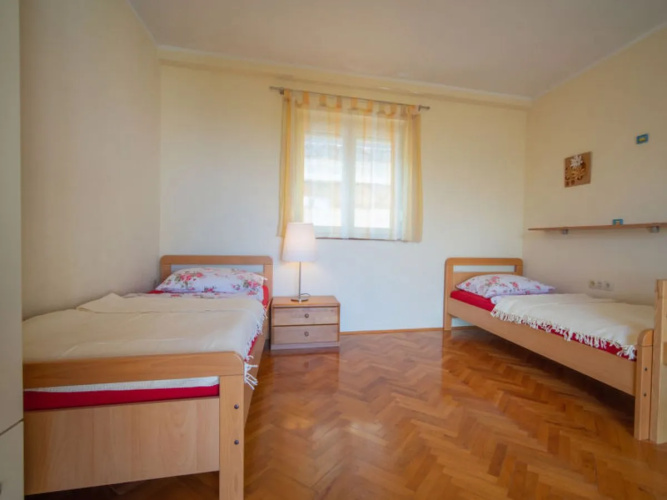 House Nikolina Poytya