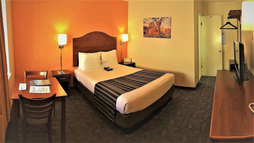 Adventure Inn & Motel