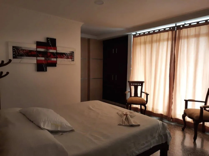 Hotel El Flor Amarillo