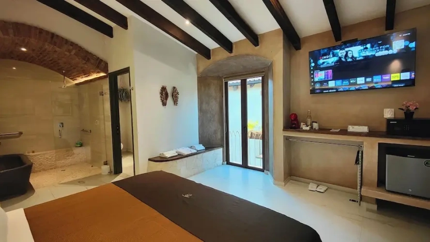 Deluxe Double Suite with balcony and with view