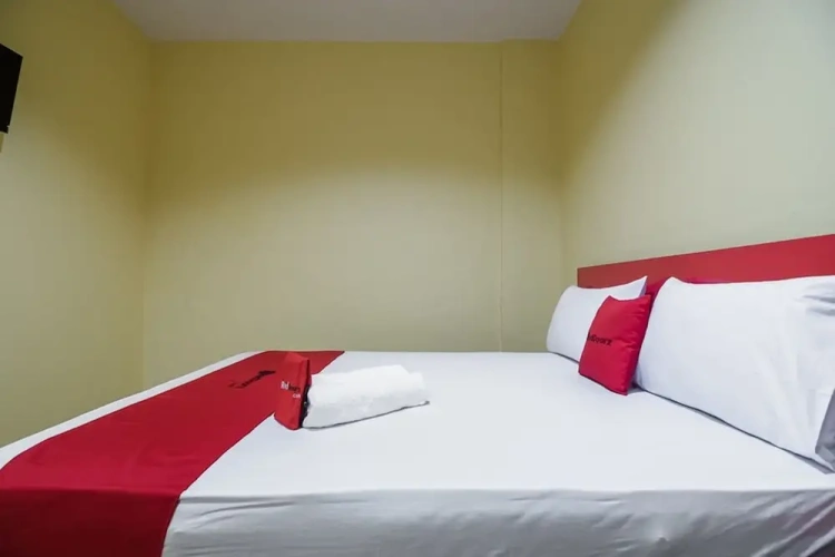 Economy room