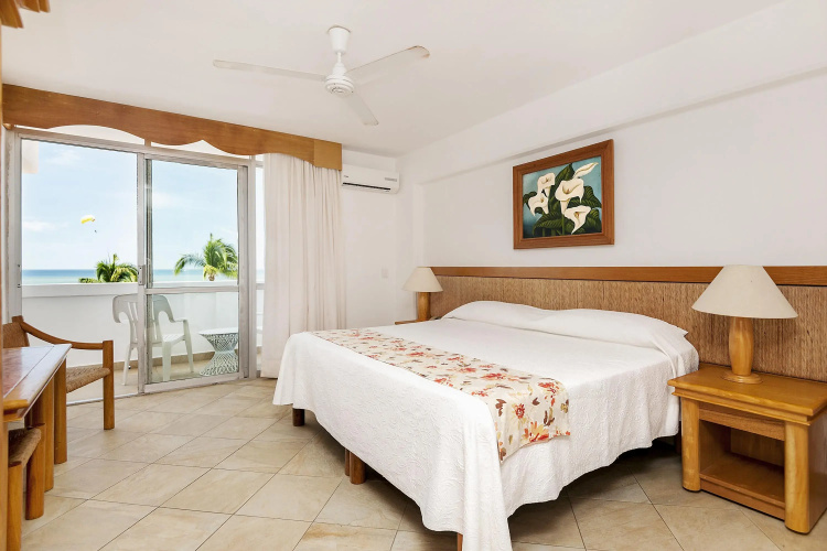 Hotel Tropicana Vallarta