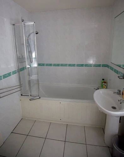 2 Bedroom Meadows Flat