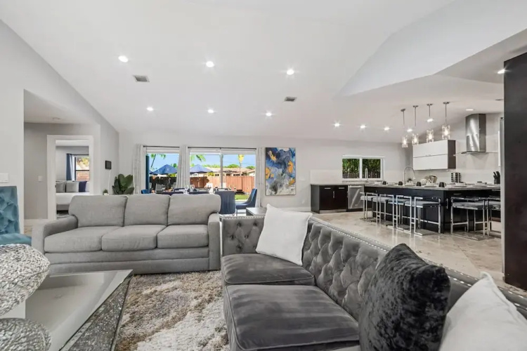 Spacious 6BR Beach Getaway w/ Heated Pool