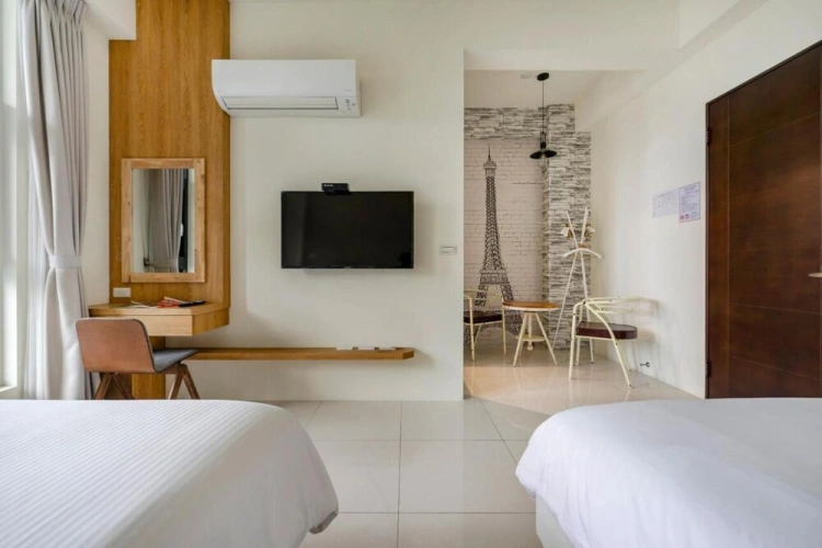 Standard Quadruple room with balcony