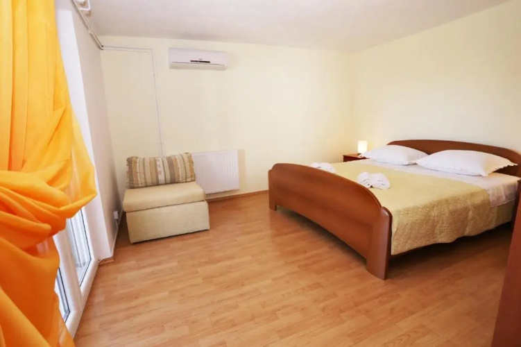 Apartments Davorka - 50m to the sea