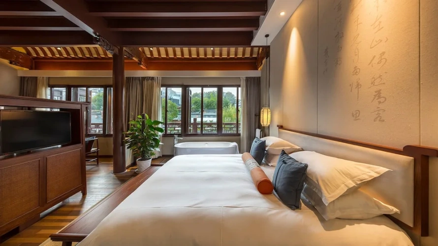 Premier room
