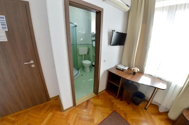 Classic Triple room