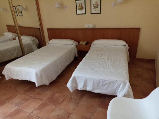 Economy Twin room