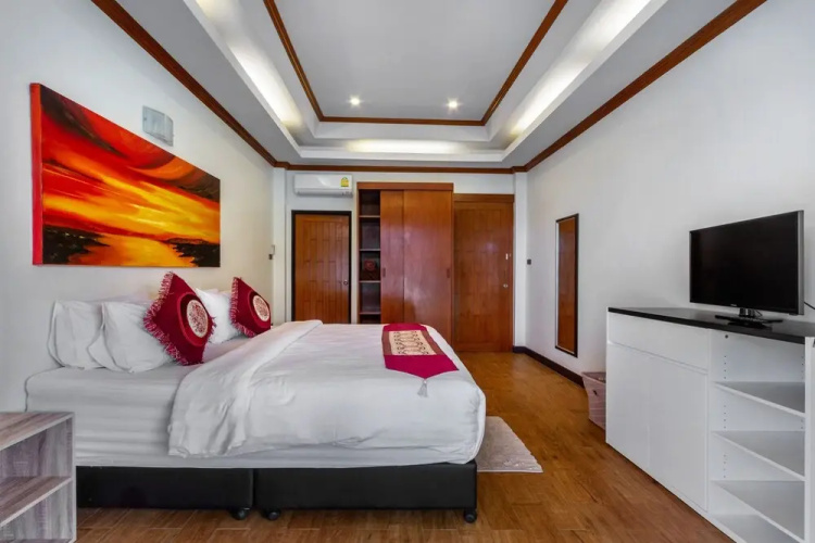 Tropical Island Getaway - Bang Tao Beach, Pool, Pkg