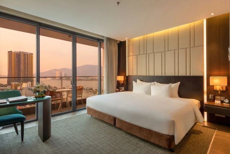 Premier Double room with balcony and with river view